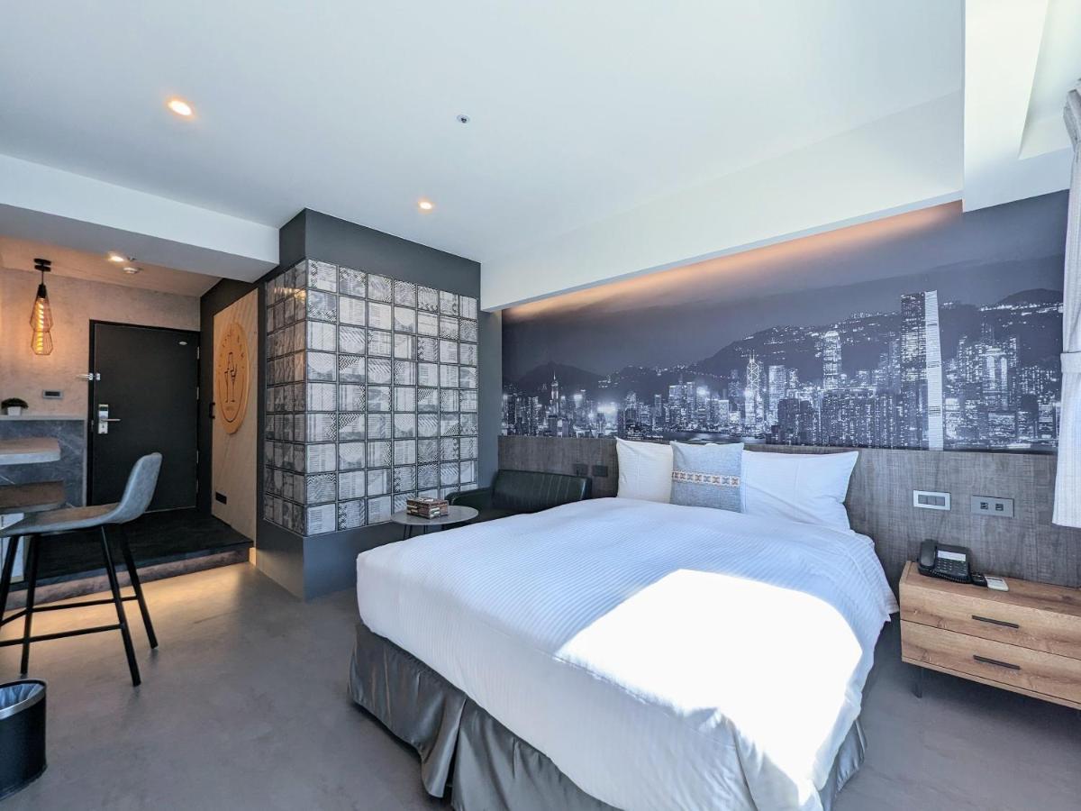 K Hotel - Yizhong Taichung Luaran gambar
