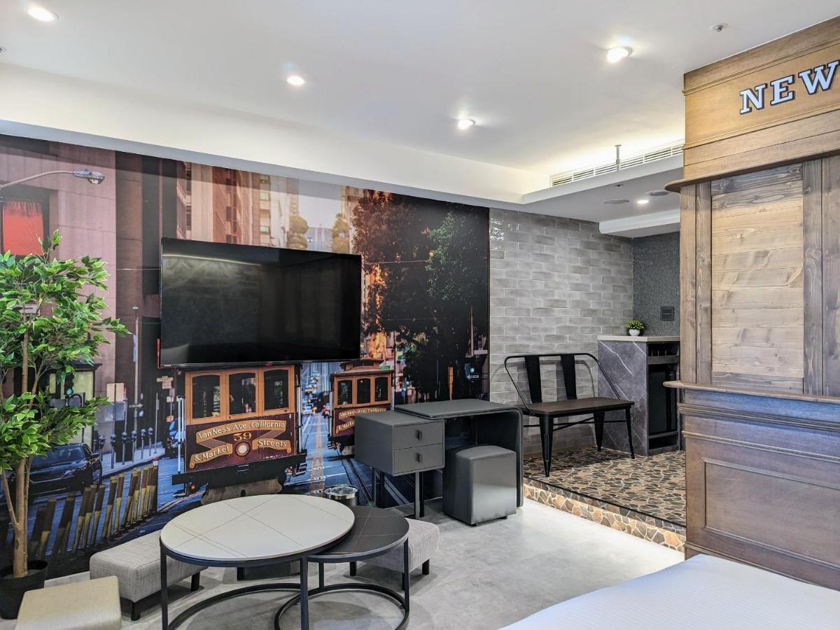 K Hotel - Yizhong Taichung Luaran gambar