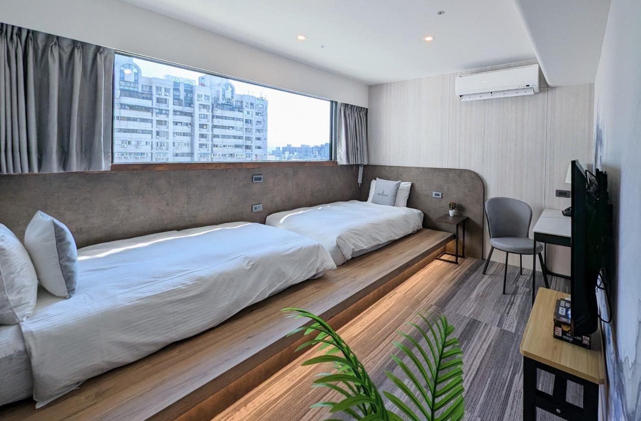 K Hotel - Yizhong Taichung Luaran gambar