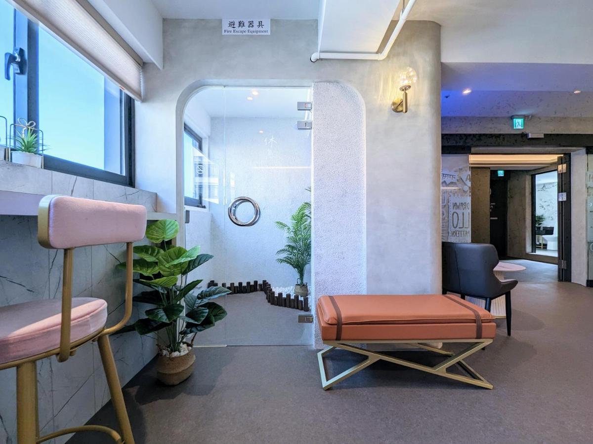 K Hotel - Yizhong Taichung Luaran gambar